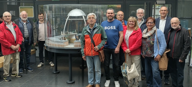 Besuchergruppe beim FRM II in Garching